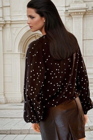 Siyah Kruvaze Yaka, Puantiyeli, Bağlama Detaylı Bluz Siyah
