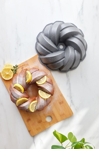 Karaca  Cake Pro Örgü Döküm Kek Kalıbı Antrasit 26 cm