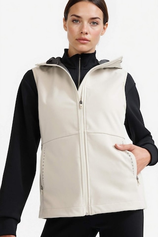 Defacto Defactofit Su İtici Slim Fit Dar Kesim Kapüşonlu Fermuarlı Sporcu Softshell Yelek D6083ax25aubg721 Bej