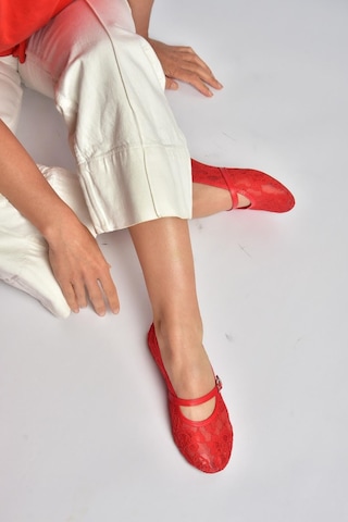 Fox Shoes Y726864006 Kırmızı Dantelli Kadın Babet