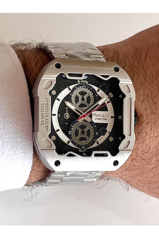 Ferrucci Kare Kadran Silver Renk Fonksiyonları Aktif Takvimli 45mm Kasa Çap Erkek Kol Saati Gümüş