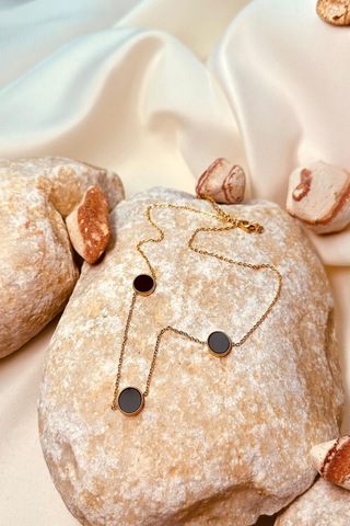 Tasarım Model Siyah Taşlı Şık Gold Altın Renk Kadın Paslanmaz Çelik Kolye