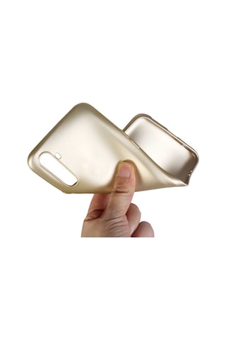 Realme 6 Pro Kılıf Zore Premier Silikon Kapak Gold