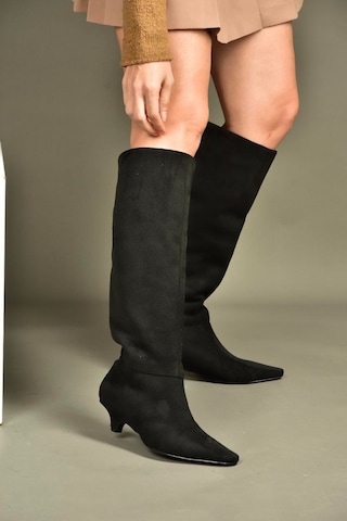 Fox Shoes V404012302 Siyah Süet Kısa Topuklu Kadın Çizme Siyah