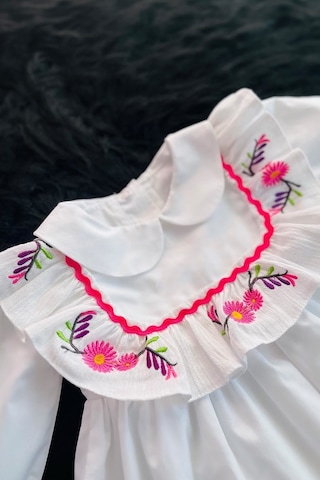 Nakış Ve Su Taşı Detaylı Beyaz Poplin Pamuklu Kız Çocuk Bebek Mevlüt Elbise 001