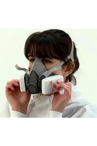 3M Yarım Yüz Maskesi 6200 Modeli + 3M 6035 Ffp3 Filtre Dahil Komb