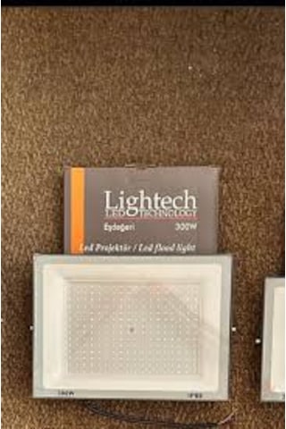 Lightech 300w Beyaz Işık Projektör 1 Adet