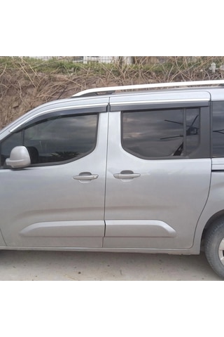 Peugeot Rifter Kromlu Cam Rüzgarlığı 2019-sonrasi A+ Yeni Dizayn