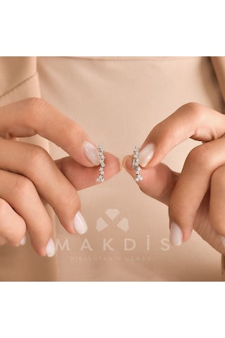 0.35 Karat Pırlanta Küpe