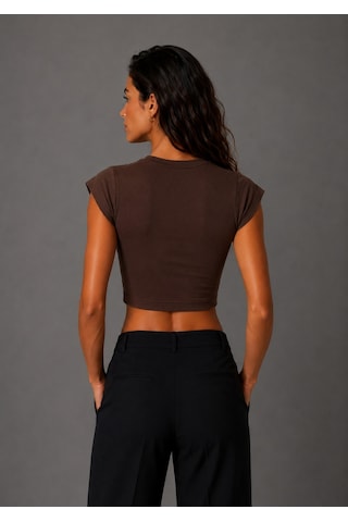Parshey Kadın Crop Body Kısa Kollu Slim Fit Basic Crop Top Bisiklet Yaka Bluz Kahverengi