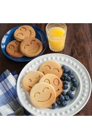 Nordicware Gülen Yüzler Pancake Tavası