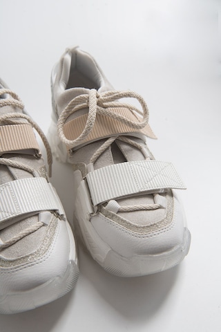 Luvishoes Luvi Shoes Lulen Beyaz Beyaz Rugan Sim Yazılı Cırtlı Kadın Spor Sneakers Beyaz