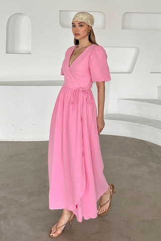Olcay V Yaka Belden Bağlamalı Müslin Elbise Pembe 9354-e
