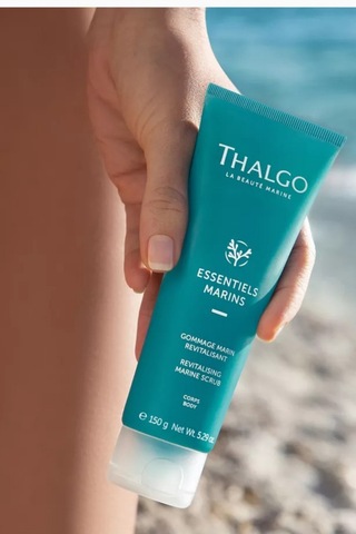 Thalgo Essentiels Marins Canlandırıcı Deniz Mineralli Vücut Peelingi 150 G