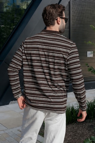 Madmext Kahverengi Regular Fit Çizgili Polo Yaka Erkek Tişört E7192