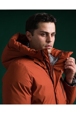 Slimfit Kapşonlu Çıtçıt Ve Fermuar Yan Fermuar Cepli Elyaf Dolgulu Astarlı Erkek Uzun Spor Mont 001