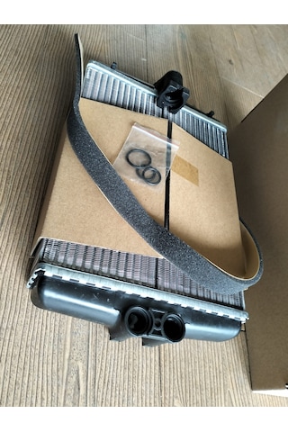 Mercedes W202 W208 W210 Kalorifer Radyatörü Nrf