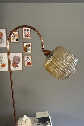 Mopa Bal Rengi Cam Lambader Patina Gövde Dekoratif Metal Oturma Odası Zemin Lambası Natural