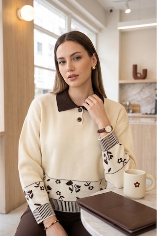 Sayzen Your Shine Çiçek Desenli Gömlek Yaka Regular Fit Kadın Triko Kazak Kahverengi
