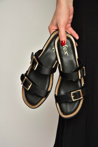 Fox Shoes Y973291109 Siyah Toka Detaylı Kadın Terlik Siyah