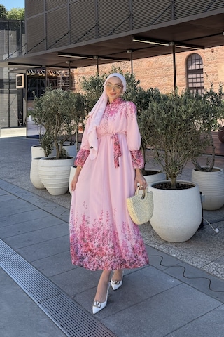 Riella Butik Çiçek Desenli Tesettür Elbise Pembe