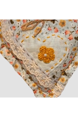 Uretti - Gamze 4416 - El Yapımı Kalpli İnci Dantelli Lavanta Tanecikli Kese 16cm - Açık Yeşil