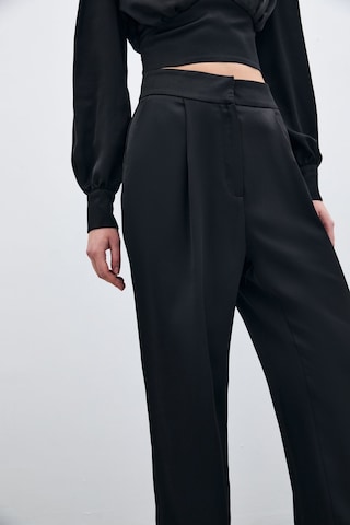 Sateen Pileli Saten Krep Pantolon - Siyah-135692 Siyah