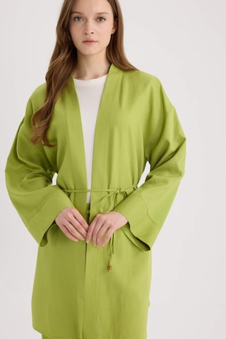 Defacto Relax Fit Kuşaklı Keten Karışımlı Kimono D8182ax25spgn698 Yeşil