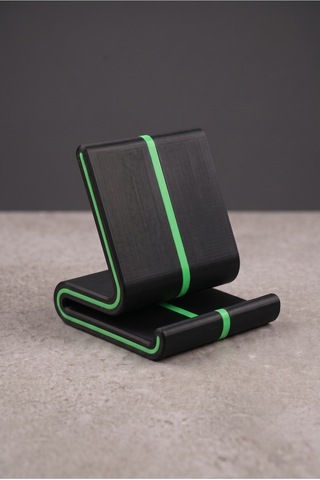 Vero Siyah Üzeri Yeşil Şeritli Masaüstü Telefon Tutucu Ve Tablet Standı - Modern Oyuncu Aksesuarı