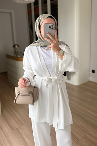 Ka Hijab Premium Hırkalı Rayon Takım - Beyaz