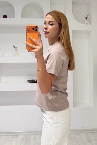 Fiolin Soft Touch Modal Kumaş Nakışlı Lazer Kesim T-shirt Bej