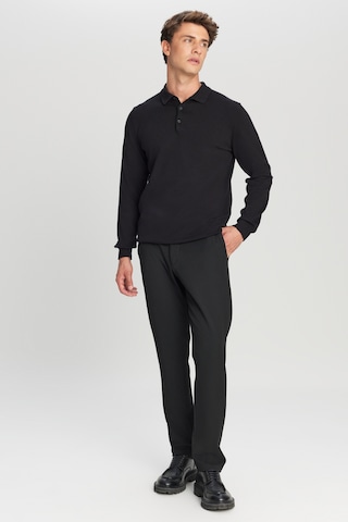 AC&Co / Altınyıldız Classics Erkek Sıyah Pamuklu Standart Fit Normal Kesim Polo Yaka Triko Kazak SIYAH