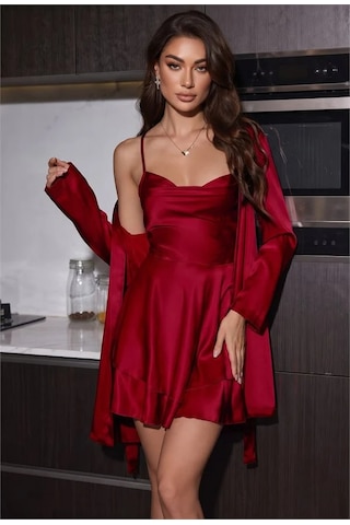 Go İthalat Kadın Bordo Degaje Yaka İnce Askılı Kloş Parlak Saten Mini Gecelik Ve Sabahlık Takımı 2'li Çeyiz Seti