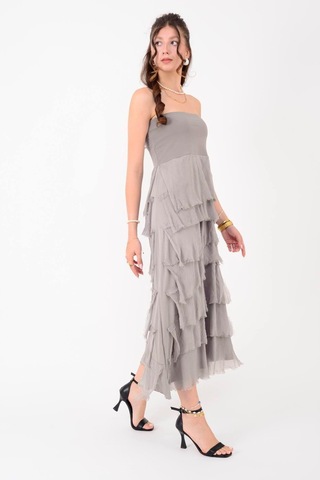 İtalyan 2 Beden Ince Gösteren Kat Kat Ipek Etek & Straplez Elbise Vizon