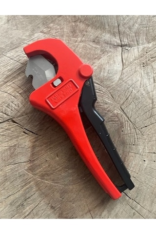 TİĞER PPRC PLASTİK BORU KESME MAKASI 42MM PVC BORU KESME MAKASI
