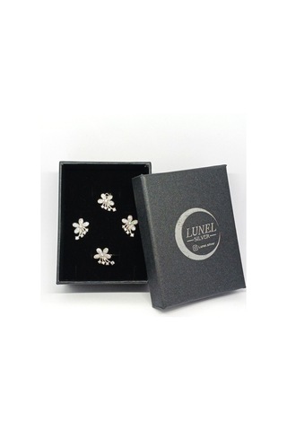 Çiçek Ve Taş Detaylı Gümüş Takı Seti - Kolye Ucu, Küpe Ve Yüzük - Zarif Ve Işıltılı Tasarım Gümüş