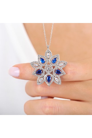 Mia vento Pırlanta Montür Sentetik Safir Kraliçe Yıldızı Gümüş Kolye