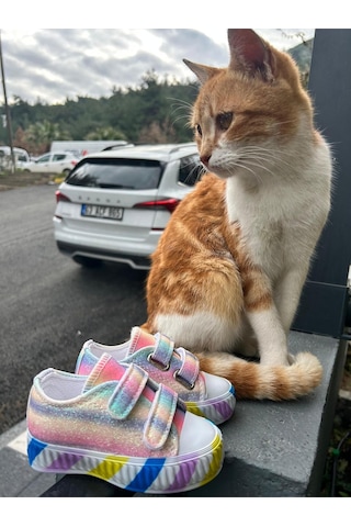 Scarpe Magiche Parlak Gökkuşağı Kız Çocuk Ayakkabısı Hafif Ve Rahat Spor Model 31-35 Numara Arası Işıksızdır Çok Renkli