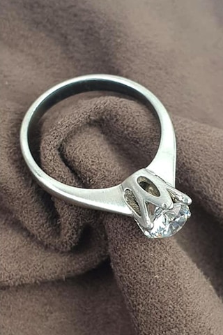 Swarovski Taşlı Gümüş Tek Taş Yüzük 18