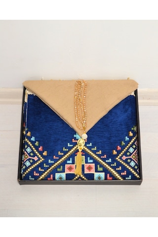 Çeyizlik Hediyelik Seccade Eşarp Tesbih Set Kilim Desenli Kadife Astarlı Seccade, Eşarp, Kristal Tesbih Özel Kutulu Lüks Hediye Seti Lacivert