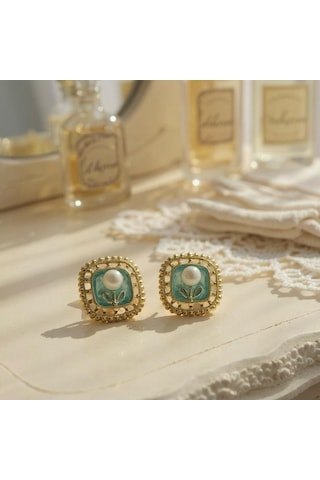 Çiçek Tasarımlı İncili Küpe Çok Renkli