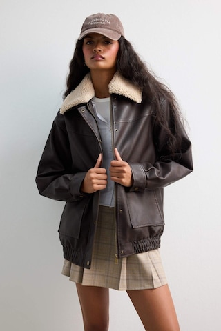 Defacto Çıkarılabilir Suni Kürk Yaka Dad Fit Polo Yaka Tafta Suni Deri Mont E8540ax25aubn495 Kahve