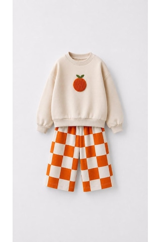 Mila Mood Kız Çocuk Portakal Nakışlı Sweatshirt Turuncu Ekose Bol Paça Pantolon 2 Li Takım Mm-026-034-0010 Krem Mila Mood Kız Çocuk Portakal Nakışlı Sweatshirt Turuncu Ekose Bol Paça Pantolon 2 Li Takım Mm-026-034-0010 Krem