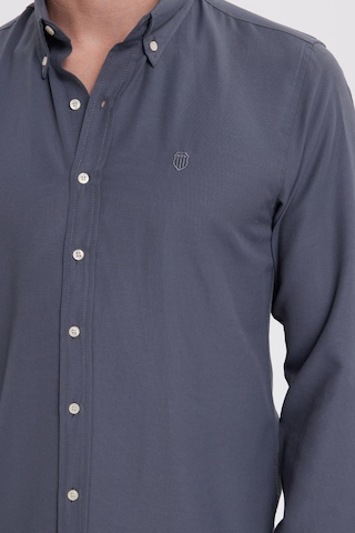 Tudors Erkek Slim Fit Dar Kesim Düz Oxford Armalı Yaka Düğmeli Antrasit Spor Gömlek-42009 Antrasit