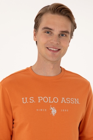 U.S. Polo Assn. Erkek Regular Fit Bisiklet Yaka Bakır İnce Basic Sweatshirt 50313743-VR182