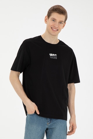 U.S. Polo Assn. Erkek Comfort Fit Bisiklet Yaka Siyah Tişört 50287049-VR046