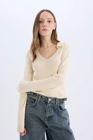 DeFacto Coool Slim Fit Dar Kesim Polo Yaka Crop Triko Kazak X4929AZ25SPER103 Ekru