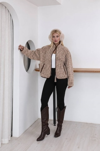 Moda Banuş Dik Yaka Detay Baskılı- Kırçıllı Melanj Mont Siyah - Camel