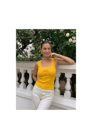 Onno Style Women Kolsuz Askılı Kare Yaka Bağcık Detaylı Triko Kadın Bluz Hardal
