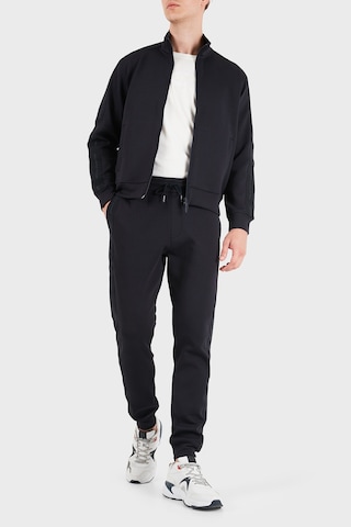 Armani Exchange Regular Fit Belden Bağlamalı Lastikli Paça Pantolon Erkek Pantolon Xm003145 Af13047 Ub101 Lacivert